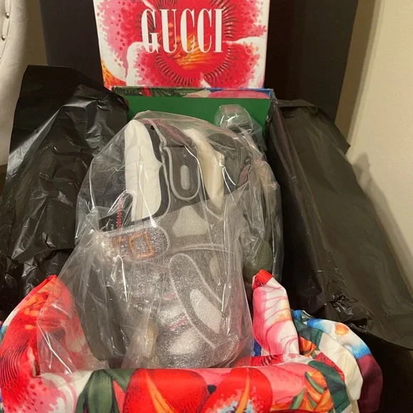 🔥🔥🔥Gucci Mesh Sandals 🩴 Size 8.5 (NEW) - Picture 3 of 10